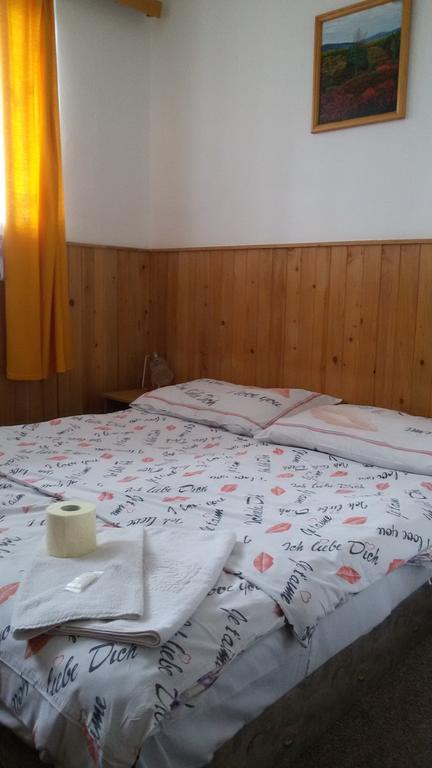 Penzion Vozzýk Nove Hute Exterior foto