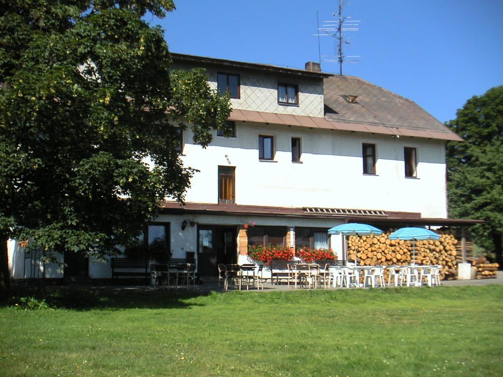 Penzion Vozzýk Nove Hute Exterior foto